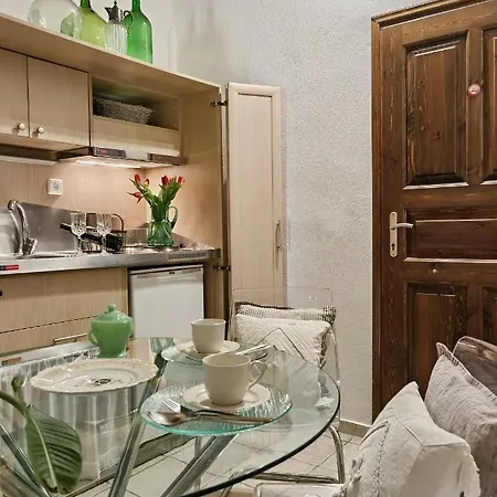 Home Hotel *