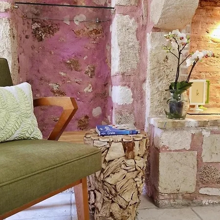 Home Hotel Aparthotel